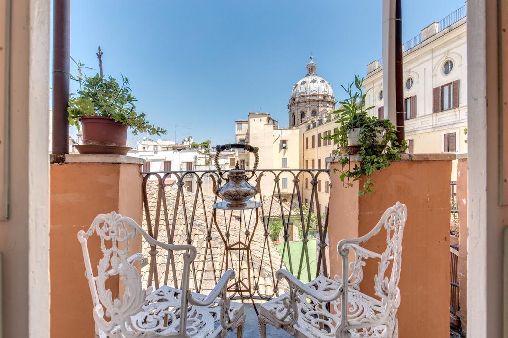 Campo De Fiori Baroque * Rome